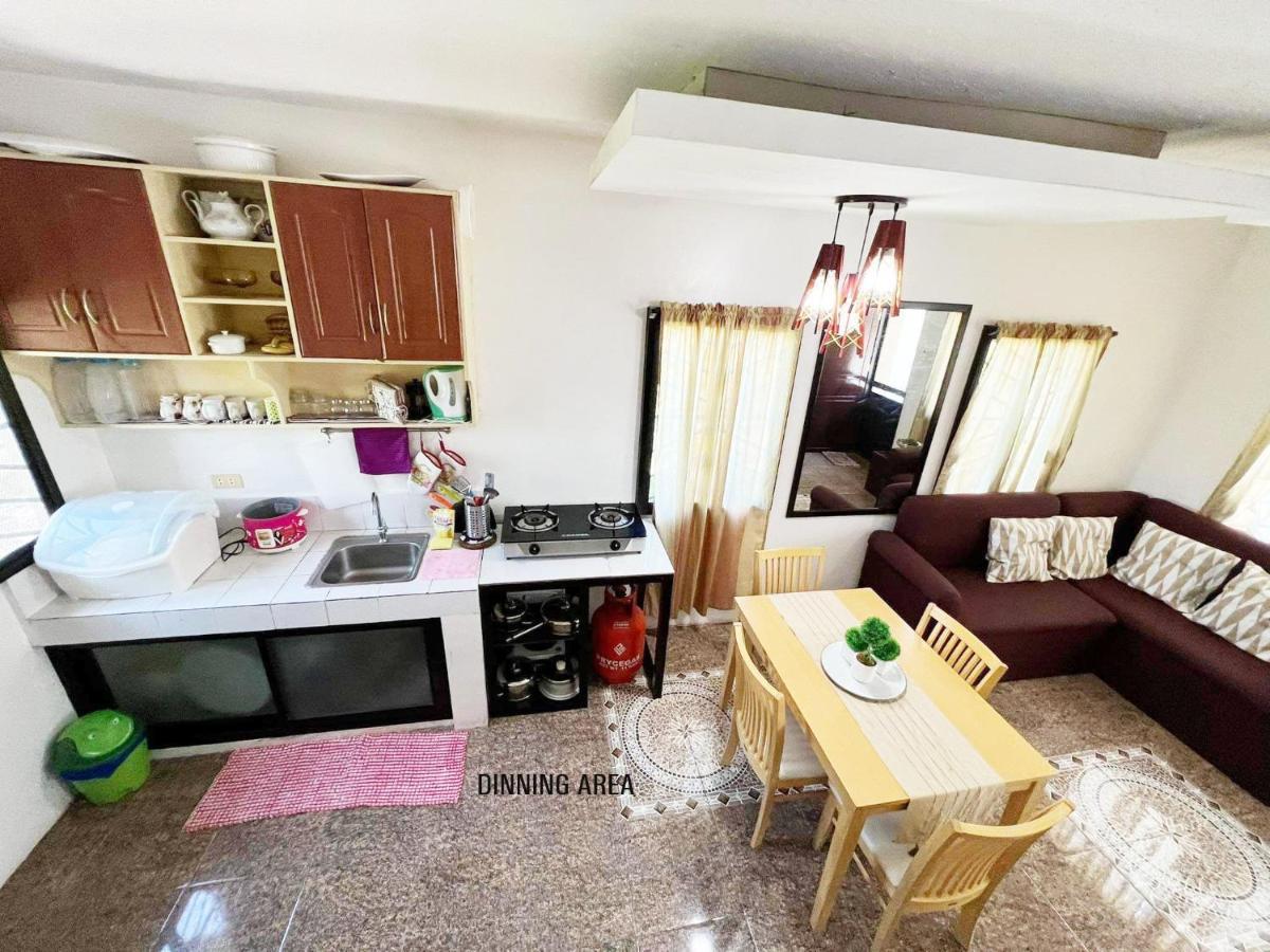 Beach Resorts Walking Distance To The Town House Davao City Esterno foto