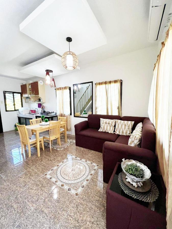 Beach Resorts Walking Distance To The Town House Davao City Esterno foto